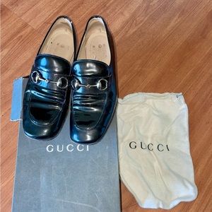 Rare Vintage GUCCI Patent Loafers - Women’s Patent Navy Sz 7.5